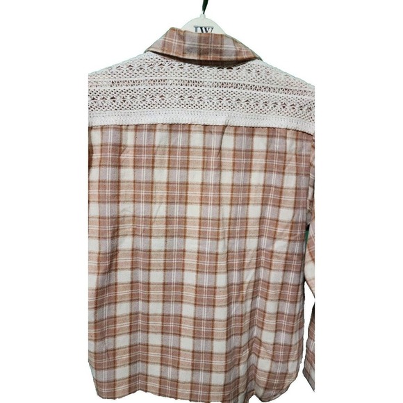 Eden & Olivia Women's Brown/Pink Plaid Flannel Size Med Button Up W/Crochet - Picture 4 of 7